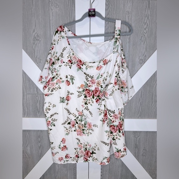 039. NWT Bloomchic Floral One Shoulder Blouse Size 26/4X - Picture 1 of 3